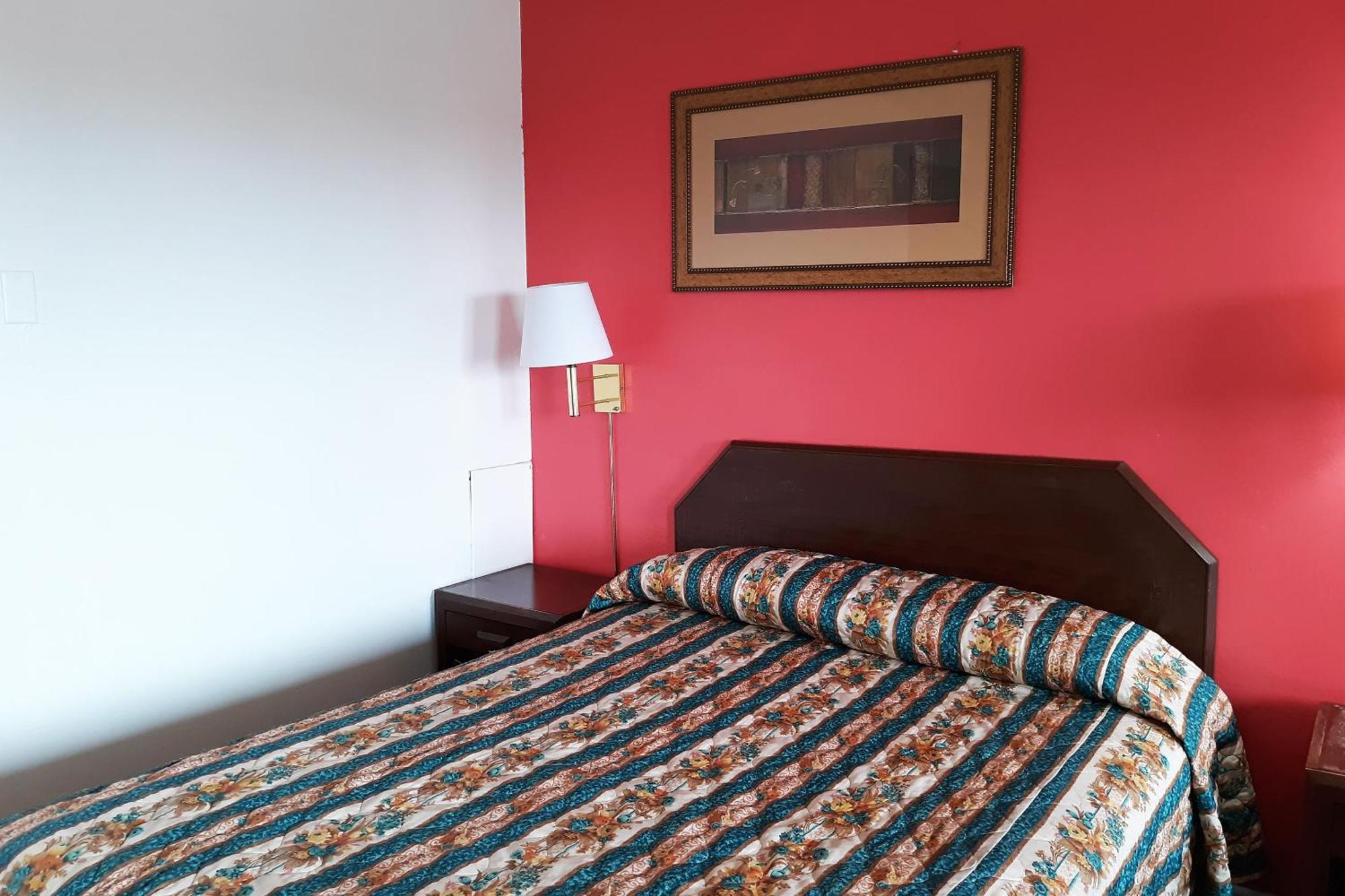 Oyo Hotel Kings At Clovis Esterno foto